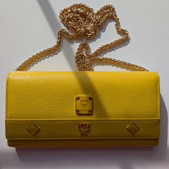 Authentic MCM Visetos Long Wallet in Rare Lemon Yellow - Picture 15 of 15
